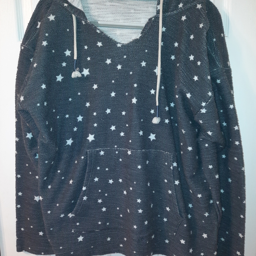 Indigo Poppy Cozy Star Print Hooded Women's Sweater - Black